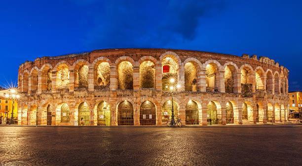 Arena - Verona Centro - Appartamento Elegante エクステリア 写真